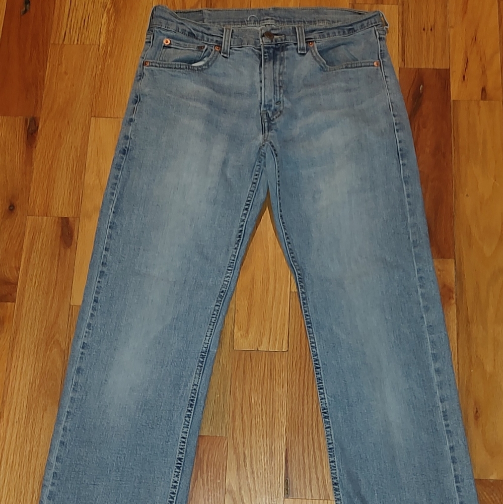 Levi jeans